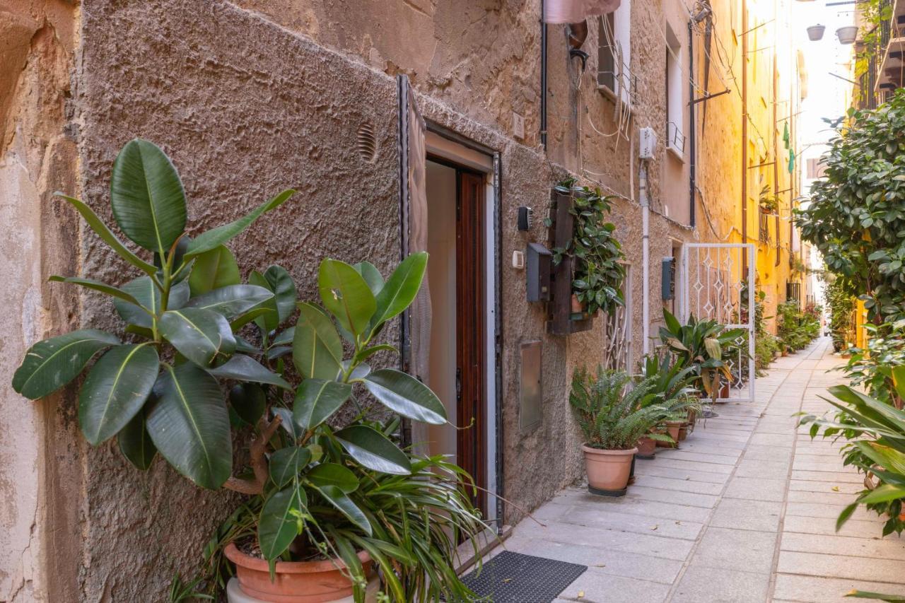 Casa Vacanze Nel Cuore Di كالياري المظهر الخارجي الصورة